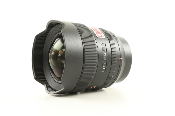 Sony G Master 14mm lens hire